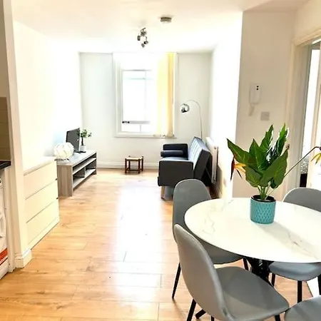 1 Bed Flat London A Step To Emirates Stadium Esterno foto