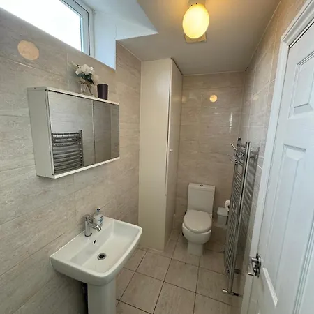 1 Bed Flat London A Step To Emirates Stadium Esterno foto